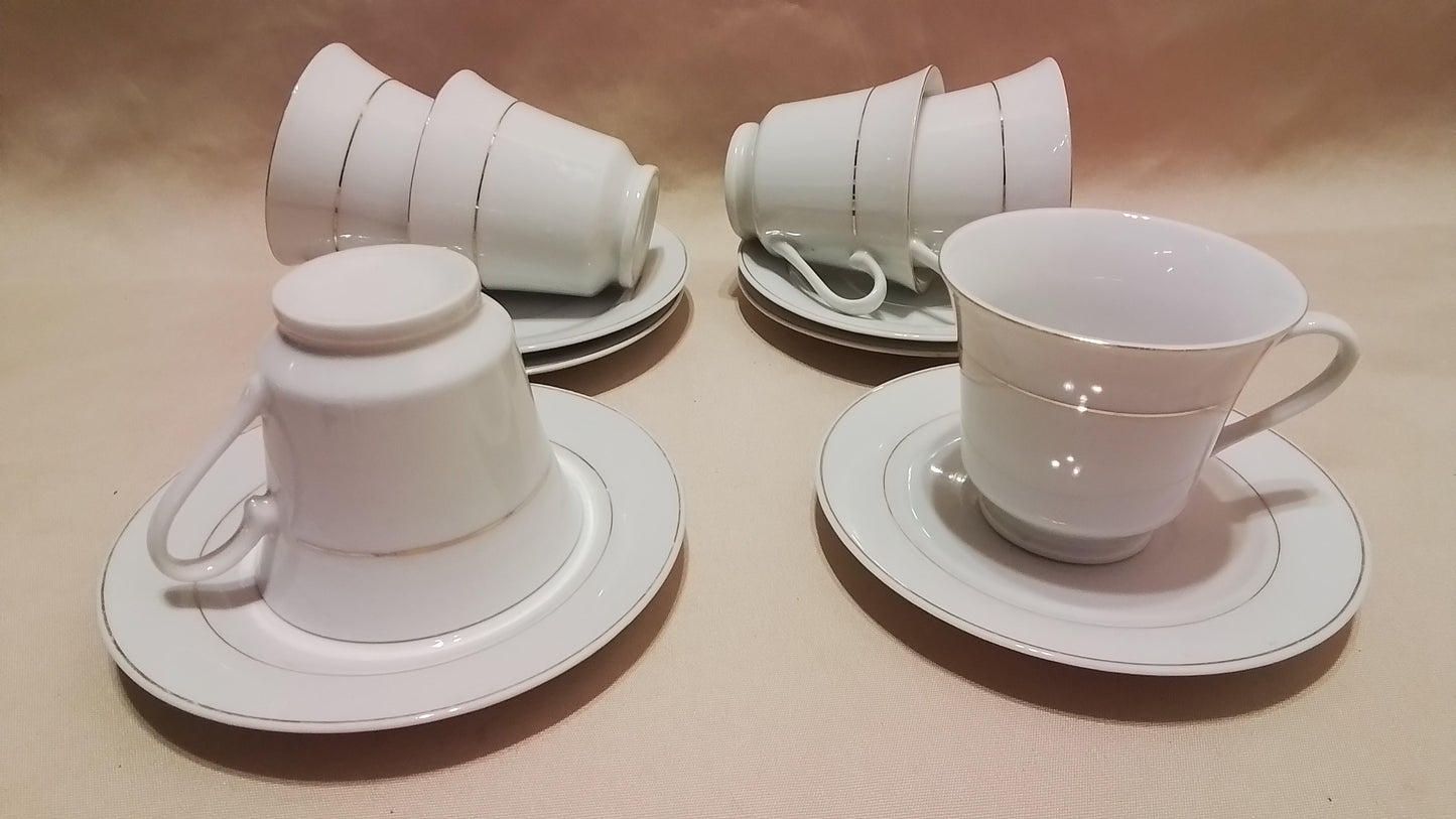 Set of 6 Cups and Saucers