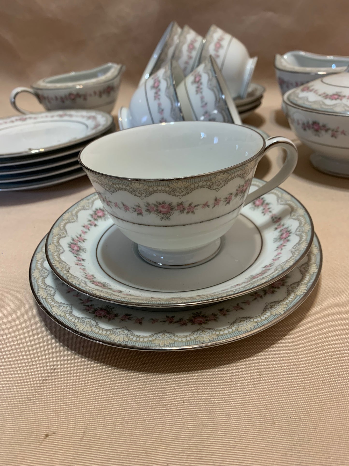 21pc Noritake Tea Set