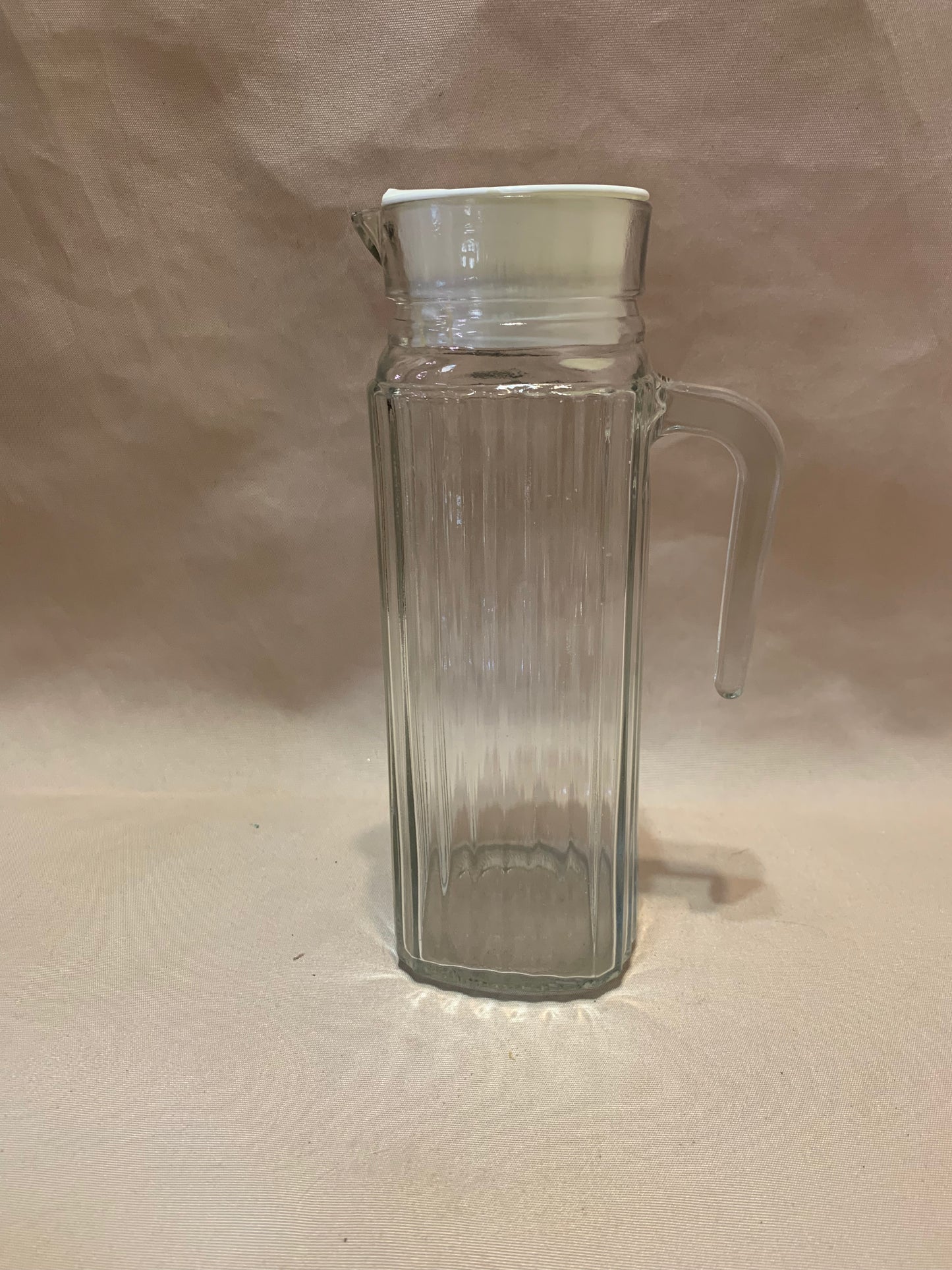 1.8lt Glass Jug with White Plastic Lid