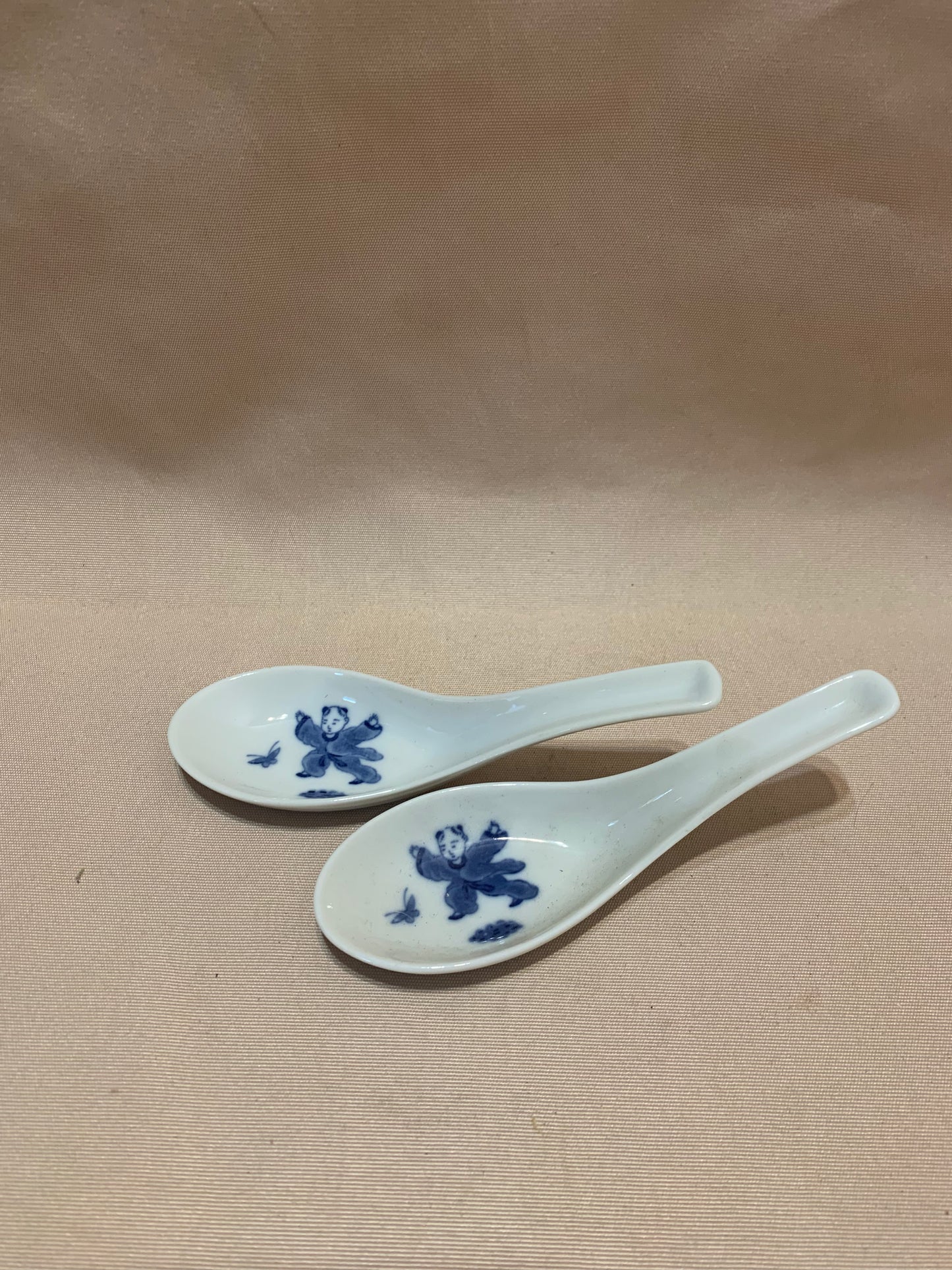 Set of 2 Chinese Spoons