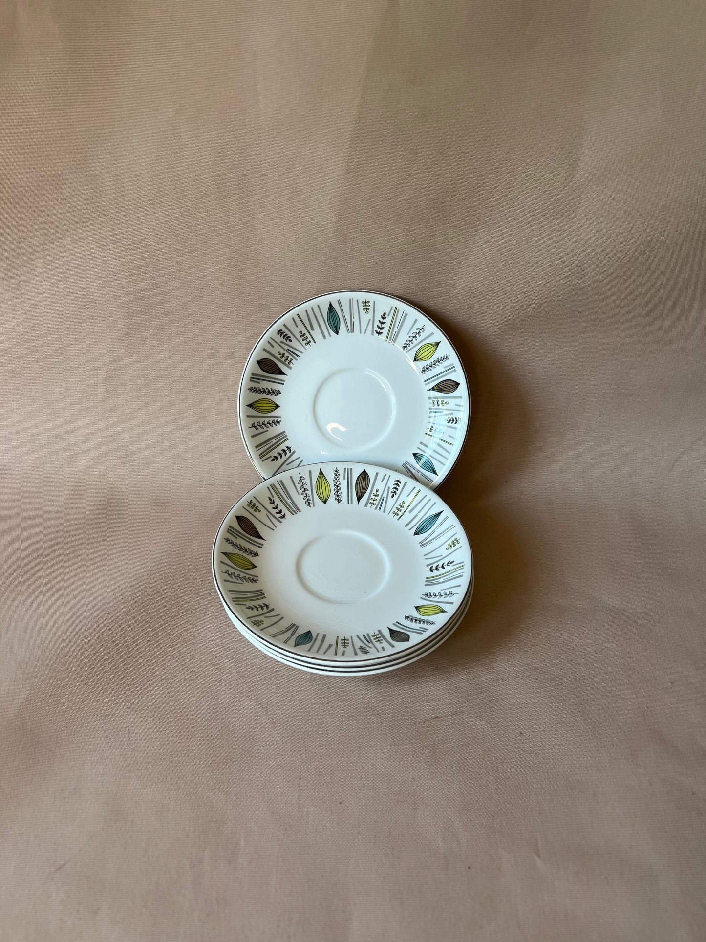 Alfred Meakin Glo White Corinth Saucers 15cm