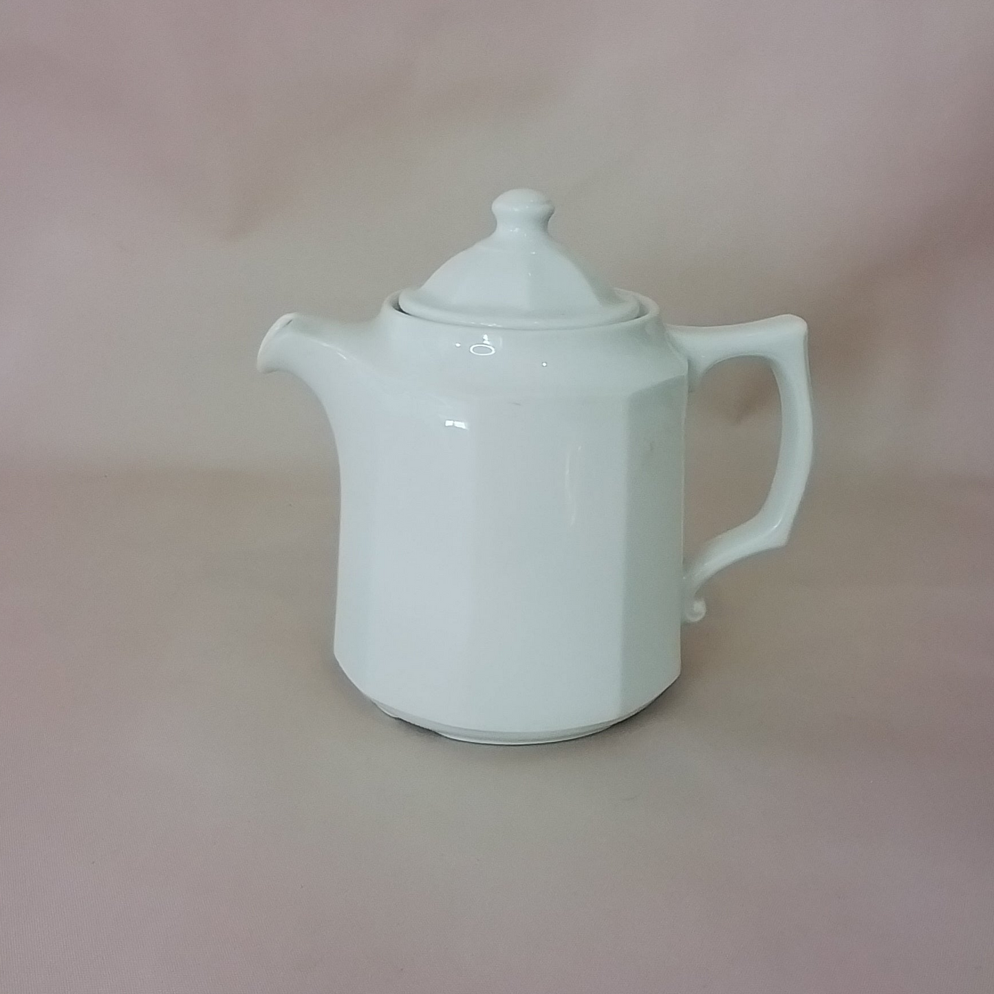 Basic White Tea Pot