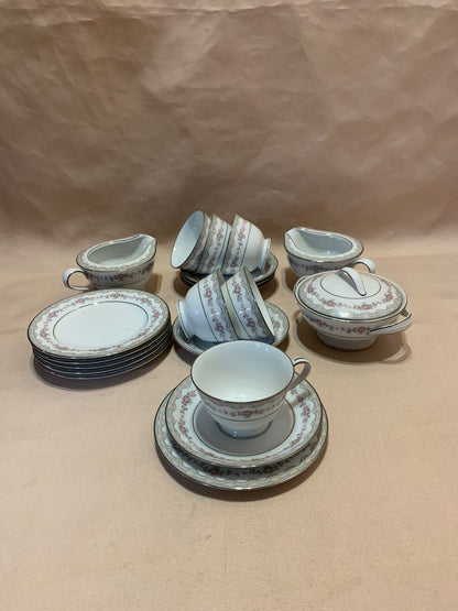 21pc Noritake Tea Set