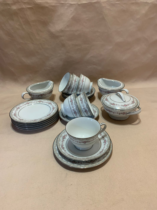 21pc Noritake Tea Set