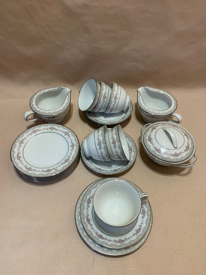 21pc Noritake Tea Set