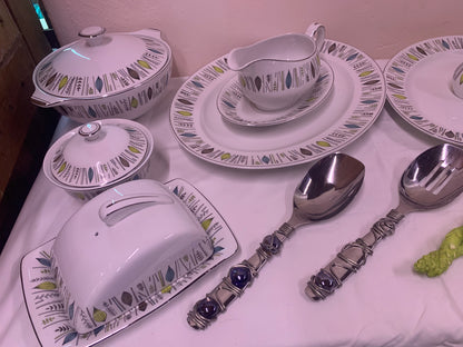 20pc ALFRED MEAKIN SERVING SET WITH STAINLESS STEEL SPOONS