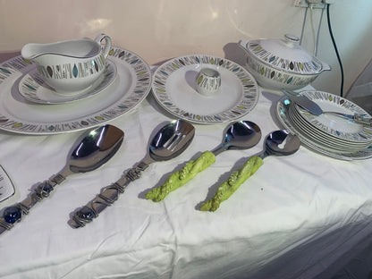 20pc ALFRED MEAKIN SERVING SET WITH STAINLESS STEEL SPOONS