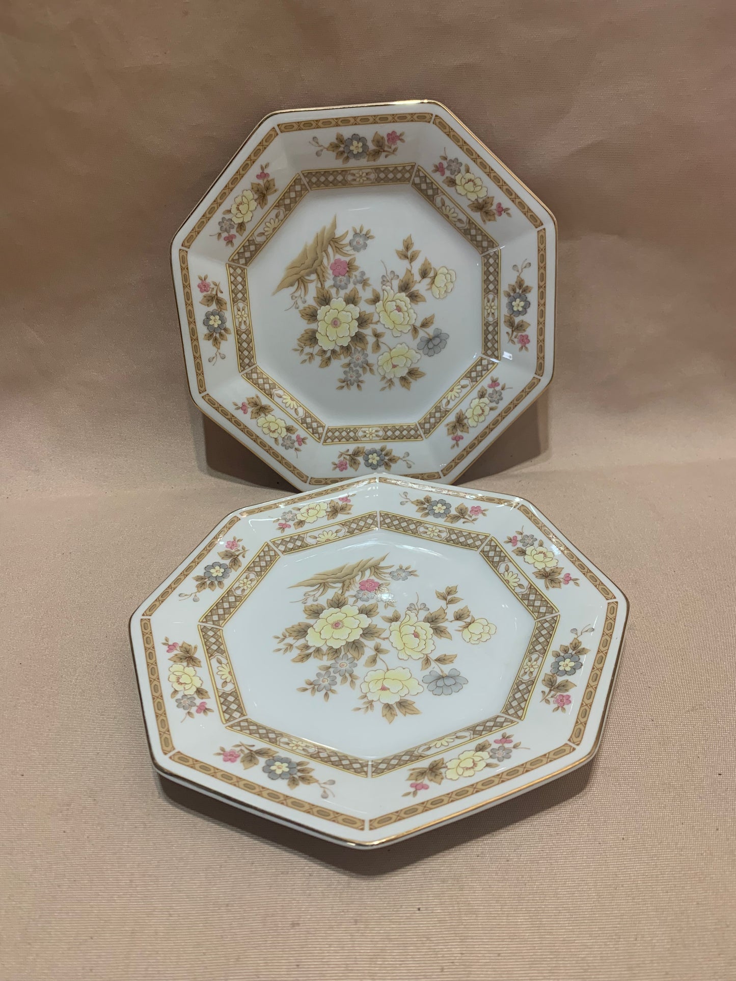 Mikasa Antoinette L6110 Eight-sided Octagon Rim 18cm Side Plate