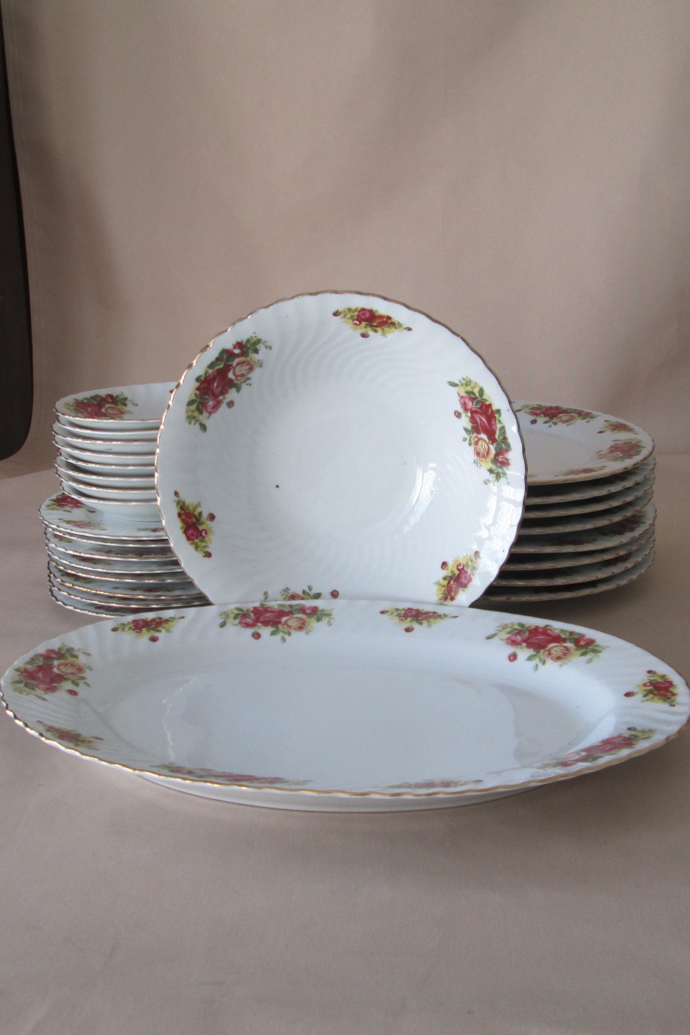 Elegant China English Rose Tea Dinner Set 39pc DesireMe PreLoved Goods