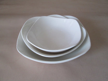 Set of 3 White Snack Servers