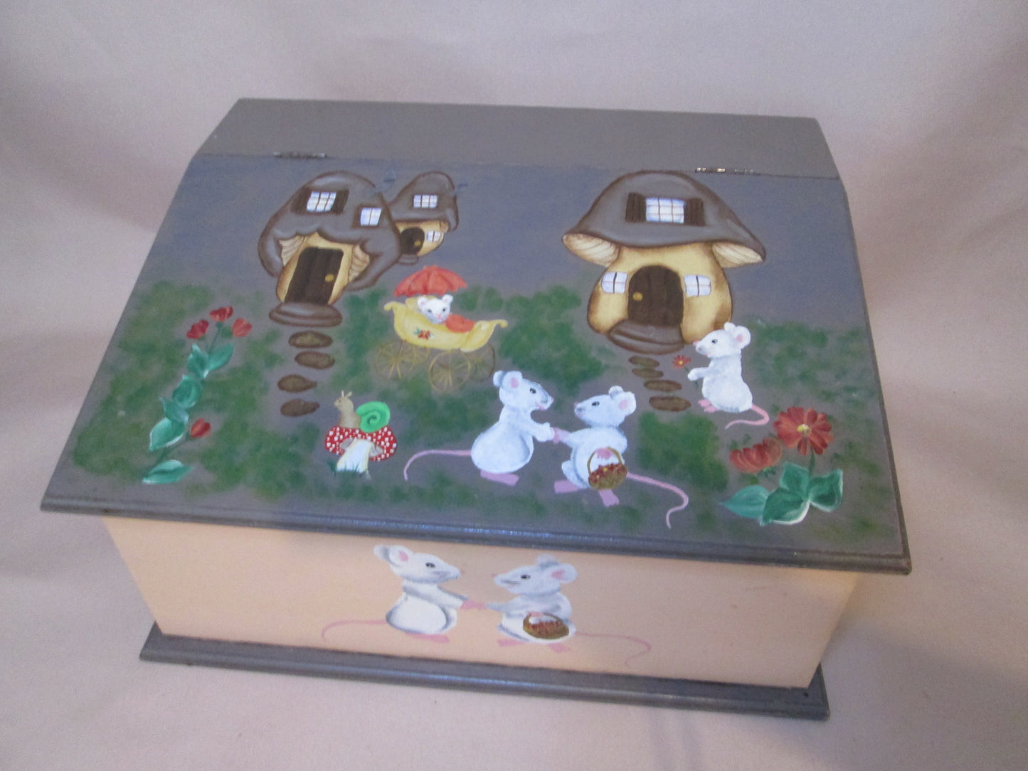 Wooden Bread Bin / Storage Box