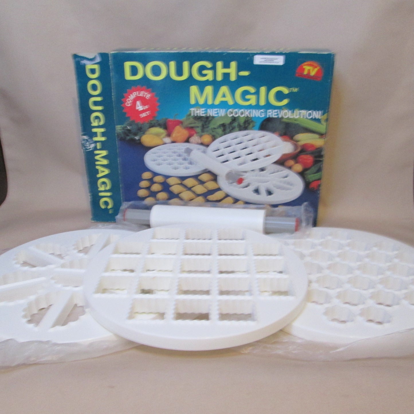 Dough Magic Cutting Set