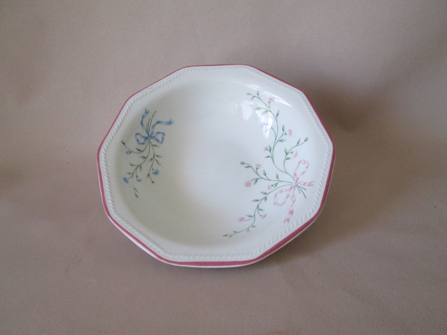 Churchhill  Fine English Staffordshire Bowls
