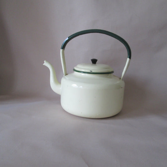 4lt Enamel Kettle