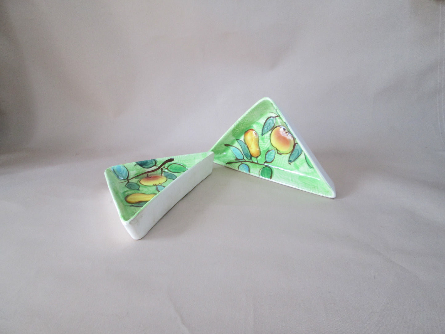 Set of 2 Triangular Snack Plates