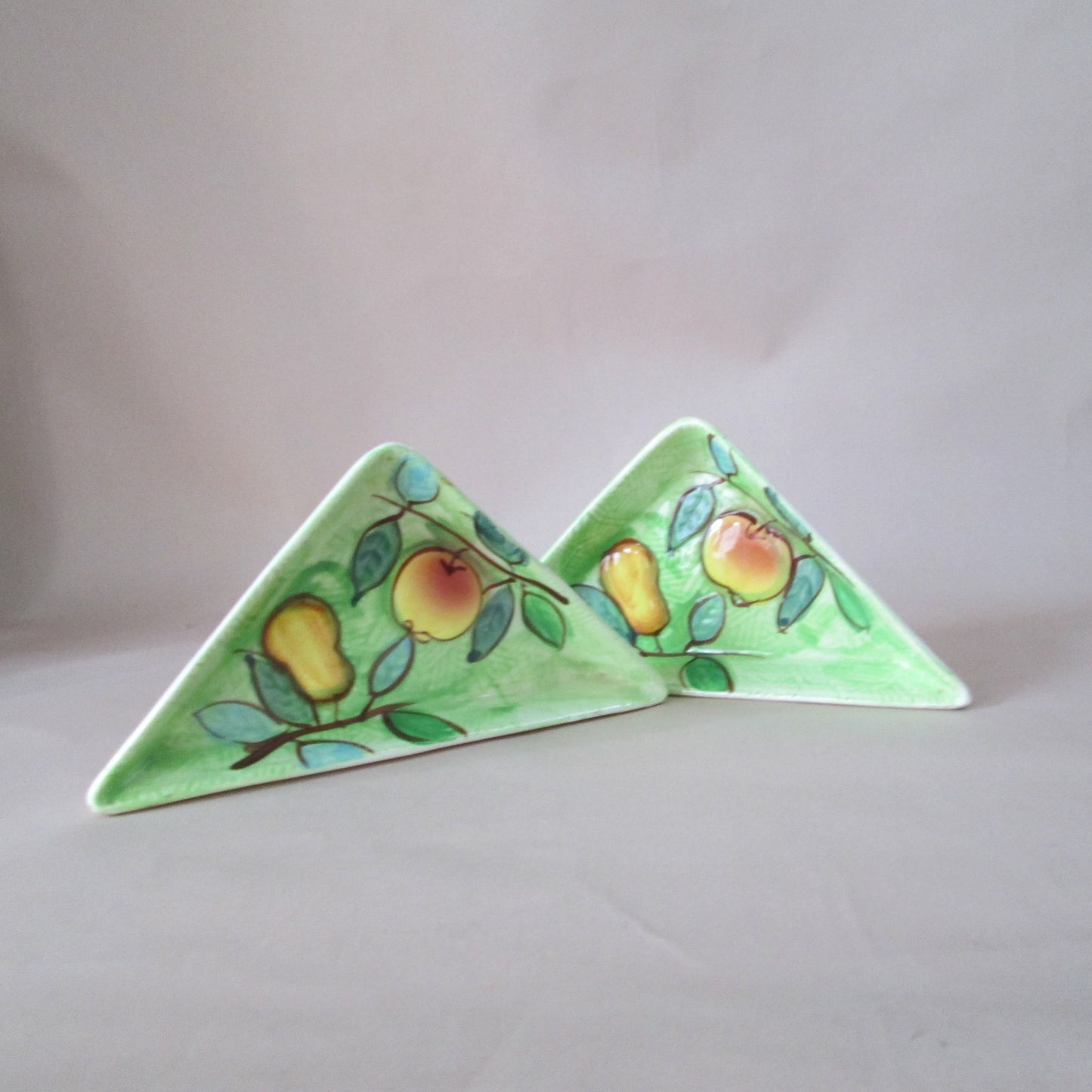 Set of 2 Triangular Snack Plates