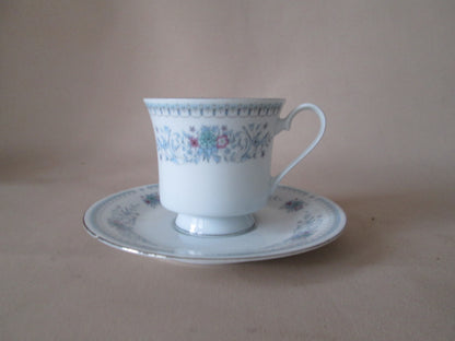 Set of 2 Fine China Cups & Saucers
